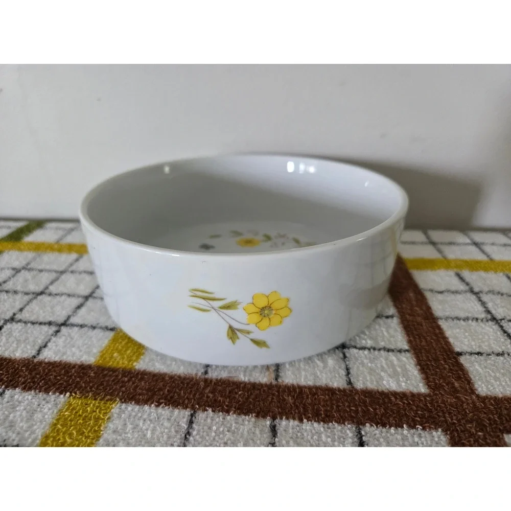 Country Flowers by Andrea Oven to Table Cookware Floral Bowl 6.25 inch Vintage